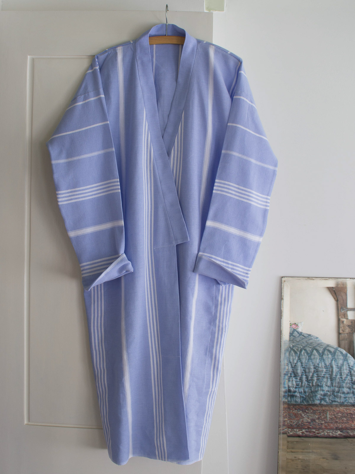 hammam bathrobe size M, lavender blue